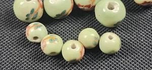 10 mm und 5 mm MEHRFARBIGE GLASPERLEN SCHMUCK BASTELN BASTELN 10 LOSE PERLEN - Bild 1 von 7