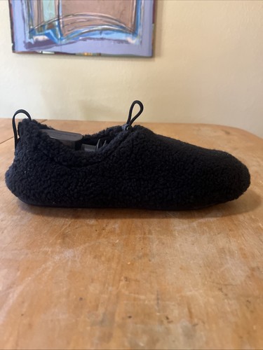 UGG Ciabatta Peluche Nera Foderata in Lana Fuzzy Toggle Taglia 10 Donna NUOVA