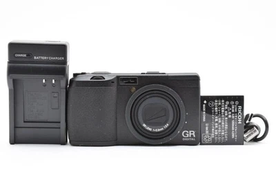 Ricoh GR Digital 1st Gen Compact Camera 8MP Tested from Japan - Image 1 of 4
