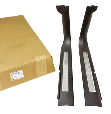 OEM Interior Door Sill Trim Plates Cocoa 2014-2019 Chevrolet Silverado 23114163 - Image 1 of 4