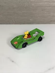 Vintage Hasbro Snoopy Handfuls Mini Diecast Woodstock Green Racer Car 1972 - Picture 1 of 7