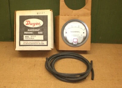 DWYER MODEL 2003 MAGNEHELIC DIFFERENTIAL PRESSURE GAGE GAUGE 0-3 INCHES OF WATER - Image 1 of 4