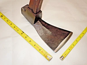 ADZE, PLUMB Vintage Carpinteros Adz 4-7/16" Broca Ancha, 29-1/2" Largo, EE. UU. - Imagen 1 de 8