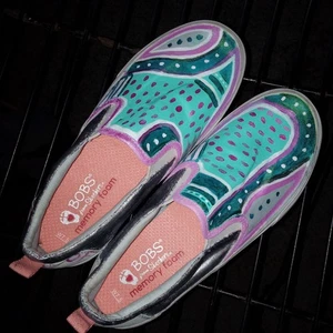 Hand painted Bobs size 7.5W - Picture 1 of 1