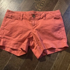 American Eagle Stretch Pink/Coral Midi 4.5" Shorts Women's Size 4 - Picture 1 of 5