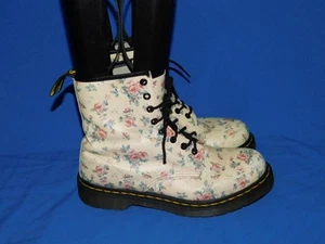 Dr Martens 10 42 Beige Pink Floral Pascal Leather Combat Boots 1460 Cottage Core - Picture 1 of 13