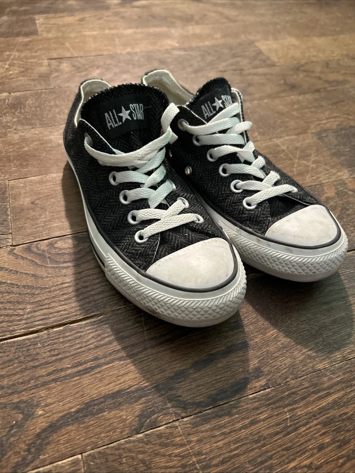 Zapatos unisex Converse All Star negros y grises espiga para mujer 6,5 hombres 4,5 Foto 1 de 4