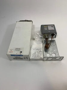 Control de presión Johnson Controls P70CA-3C SPST con capilar de 36", 50/450 psig ( - Imagen 1 de 5