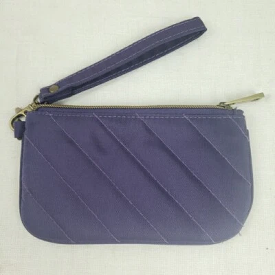 Cartera de muñeca TRAVELON cremallera completa sin asas gris con interior púrpura usada en excelente estado Foto 1 de 4