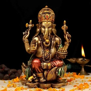 Lord Ganesha sentado en estatua de loto, dios elefante hindú, dios de la buena suerte - Imagen 1 de 8