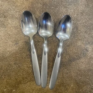 Oneida Stainless PARADOX Set of 3 Small Cereal Teaspoon Spoon Used USA - Picture 1 of 8