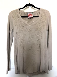 T-shirt termica ricamata Johnny Was taglia S marrone floreale e ricamo uccellino boho - Foto 1 di 11