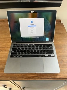 MacBook Pro 13 Silver Touch Bar 2020 Intel Core I5 2,0 GHz, 16 GB de RAM, SSD de 1 TB - Imagen 1 de 4