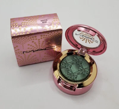 MAC Sparkler Eye Shadow ~ MISTLE-BOW ~ Green Pearl ~ Bubbles & Bows Collection - Image 1 of 4