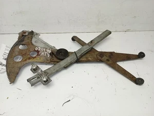 Driver Left Door Manual Window Regulator 93-02 Camaro / Firebird 11878617 - Picture 1 of 12