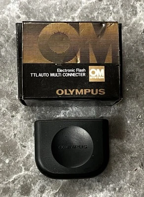 Olympus OM System TTL Auto 3 Vías Multi Conector Flash Cable Adaptador Foto 1 de 4