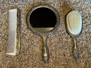 Vintage versilbert Kosmetik Haarbürste, Spiegel & Kamm Set verziertes florales Design - Bild 1 von 23