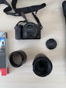 Sony Alpha A6000 DZ RIG Digitalkamera, Kit mit 16-50 mm + 55-210 mm Objektive - Bild 1 von 11
