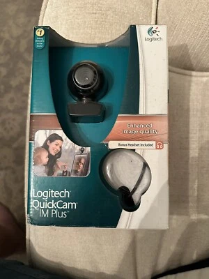 LOGITECH Quick Cam IM PLUS WEBCAM with headset - Image 1 of 3