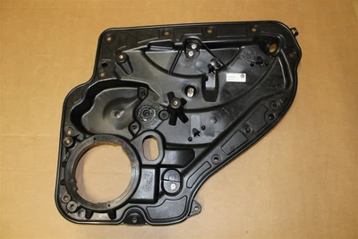 5K4839462 Right Rear Electric Window Regulator VW Golf MK6 Hatch New Genuine VW - Image 1 of 2