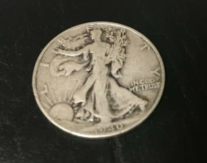 1940 S WALKING LIBERTY Half Dollar Silver Half Dollar 1940 S Inventory #68 - Picture 1 of 2