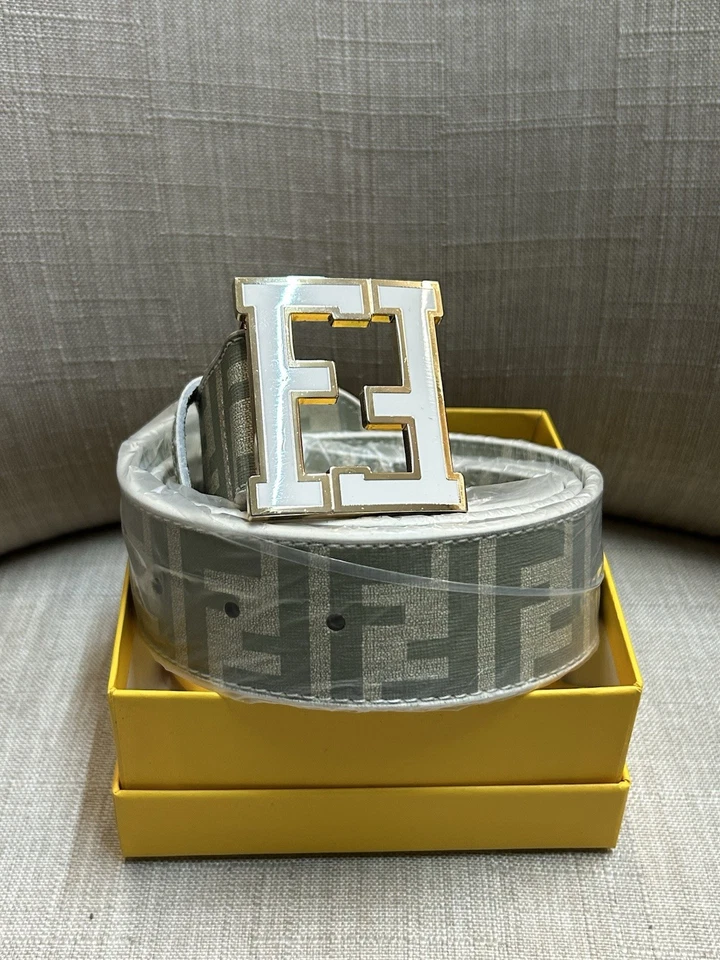 Cinturón Fendi Cuero Blanco Talla 95 Ajuste Talla US34-36 Hecho en Italia Foto 1 de 4