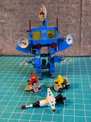 Vintage (1984) LEGO SPACE: Robot Command Center #6951 - 100% Complete w/Manual - Image 1 of 4