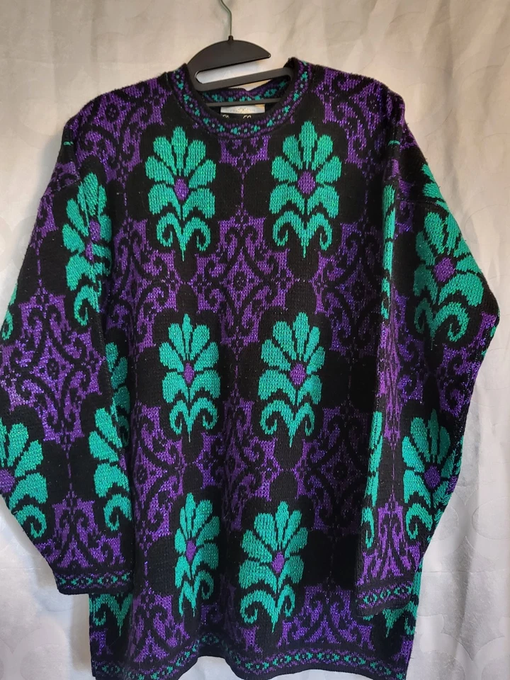 Suéter De Colección Años 80 Dana Scott Grande Púrpura/Verde Metálico Floral Art Deco Foto 1 de 4