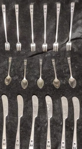 OMSA MEXICO Stainless Flatware Set of 17 with6Forks5Spoons6Knives Floral Pattern - Picture 1 of 23