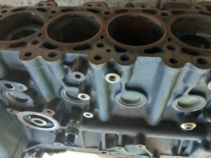 MONOBLOCK MOTOR NISSAN X TRAIL YD22 ALMERA KOMPLETT EIN KOLBEN BLOCKIERT - Bild 1 von 6