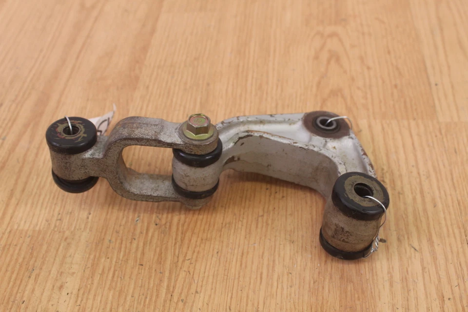 Brazo de acoplamiento amortiguador trasero Honda CR480R 1982 Foto 1 de 4