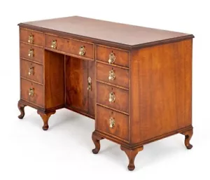 Walnut Gillows Desk Queen Anne Revival - Picture 1 of 6