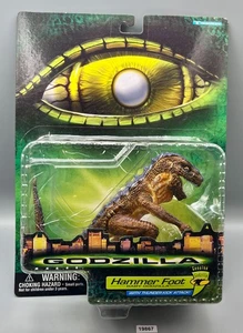 Godzilla 6" Hammer Foot Baby Godzilla ThunderKick Attack Trendmasters 1998 sin usar, en caja - Imagen 1 de 3