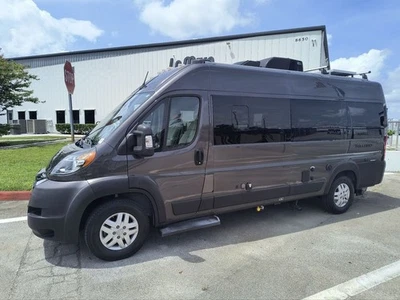 2023 Thor Motor Coach Tellaro 20L 21' Class B Motorhome C54179966 - Image 1 of 4