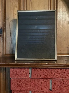 VTG Late 20th Century 8x10 Stand-Up Brass Photo Frame - Picture 1 of 8