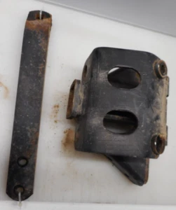 2004 LAND ROVER DISCOVERY II REAR HITCH - Picture 1 of 7