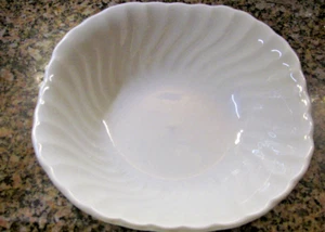 *Johnson Brothers Regency Blanco Remolino Cereal Bowl Cuadrado Inglaterra MÚLTIPLES DISPONIBLES - Imagen 1 de 3