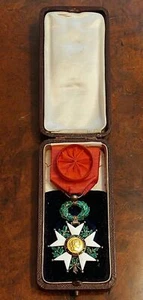FRANCE LEGION OF HONOR 1870 WW1 OFFICER ORDER BOX MEDAL FRENCH RIBBON WWI - Picture 1 of 19