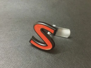 1Pcs Red S Badge Black Brim Car Front Grill Grilles Emblem For Q50 QX50 Q60 Q70 - Picture 1 of 10