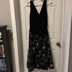 Black dress with full floral embroidered skirt - Picture 1 of 6
