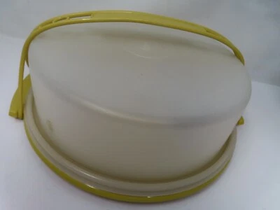 Vintage Tupperware Pie Cake Keeper Taker Carrier 719-1 Harvest Gold With Handle - Image 1 of 3