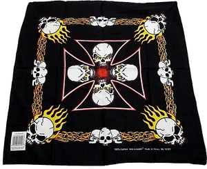 Eisernes Kreuz mit flammenden Totenköpfen Bandana 21" eckig Taschentuch Motorrad Biker - Bild 1 von 4