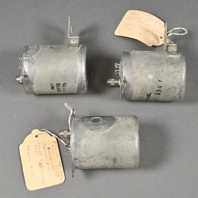 Lote (3) Unidades de Detección de Cámara Gamma Beta Victoreen Modelo 712 Serie 718A y 717A Foto 1 de 4