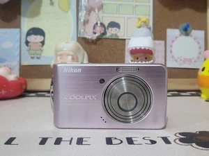 Cámara digital compacta Nikon Coolpix S520 rosa/Sakura 8,0 MP 3x zoom - Imagen 1 de 10