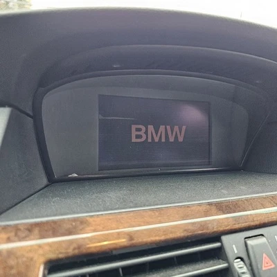 BMW 530i 2004-2007 pantalla de visualización: 6,5"  Foto 1 de 4