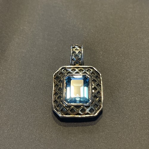 LOUIS VUITTON（LV） Ciondolo vintage LV argento sterling 925 oro giallo 14 kt topazio blu