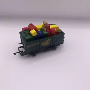 HORNBY NORTH POLE GIFT WAGON FOR   SANTA EXPRESS - Picture 1 of 4