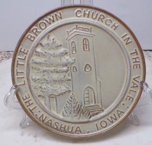 Kirche im Wildwood Pitts Song Frankoma Keramik Little Brown Kirche Nashua IA - Bild 1 von 2