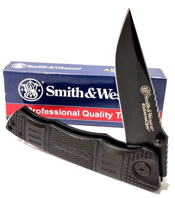 Smith & Wesson Black Extreme Ops Linerlock Tactical Folding Pocket Knife SWEX3 - Image 1 of 4