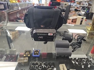 JVC Everio GZ-MS130 BU 40x Video Camera Camcorder Black + 2 Batteries Working!! - Picture 1 of 11